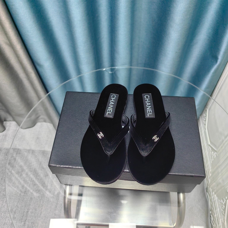 Ch*el slippers